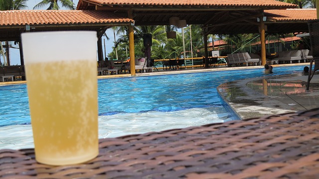 pivo u bazénu